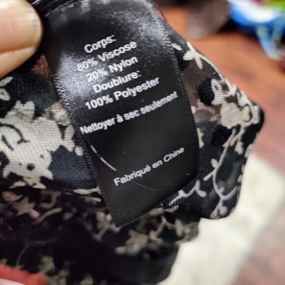 ASTR the label Velvet Burnout Shawna Abstract Velvet Cropped Sheer Floral Top S - Picture 12 of 12